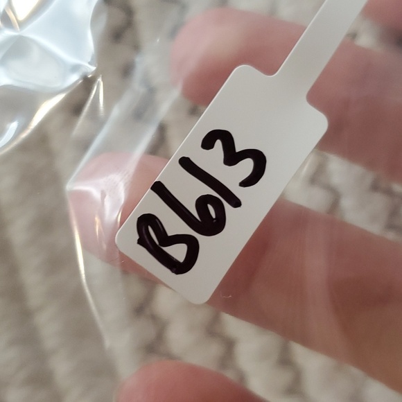 Saks fith avenue aquamarine crystal swirl brooch B613 - Picture 5 of 5